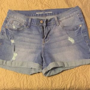 Old Navy boyfriend jean shorts size 6